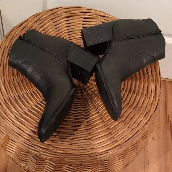 Vionic Black Regan Boot Size 9.5 - Picture 6 of 7